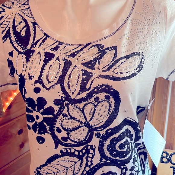 🆕Gorgeous NWT black n white sparkle shirt - Picture 2 of 14